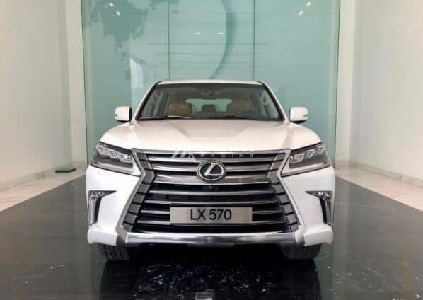 Phần đầu LX 570 nguyên bản