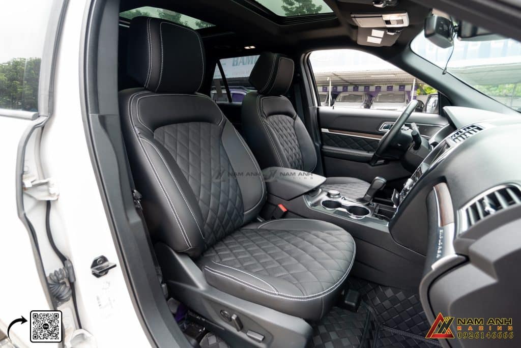 Vị trí ghế tài và phụ được nâng cấp theo phong cách Trung Đông