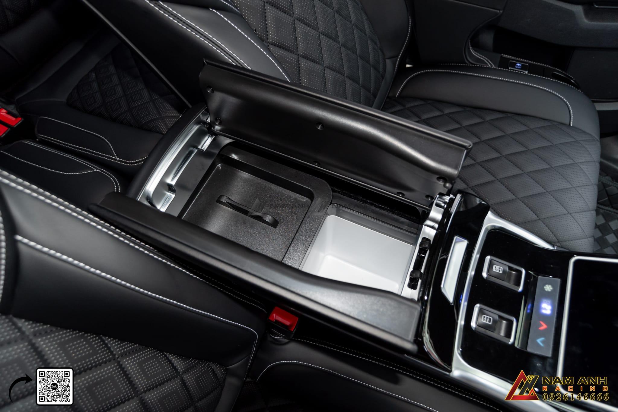 Độ Ghế VIP 4 chỗ hạng thương gia cho Ford Explorer tại Nam Anh Racing