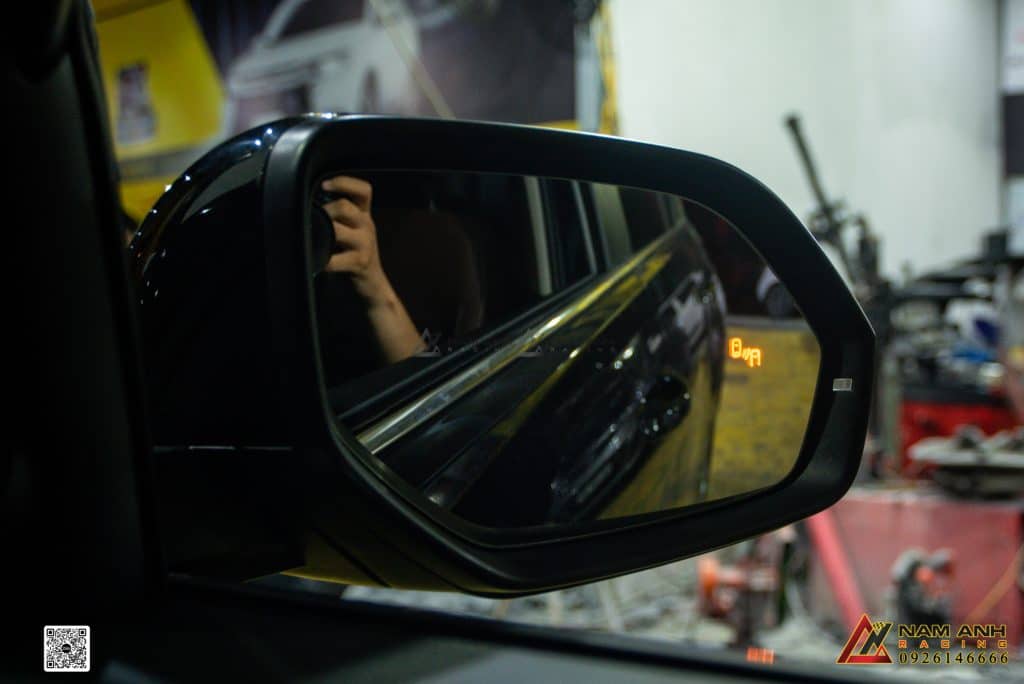 Nâng cấp hệ thống cảnh báo điểm mù cho Volkswagen Teramont