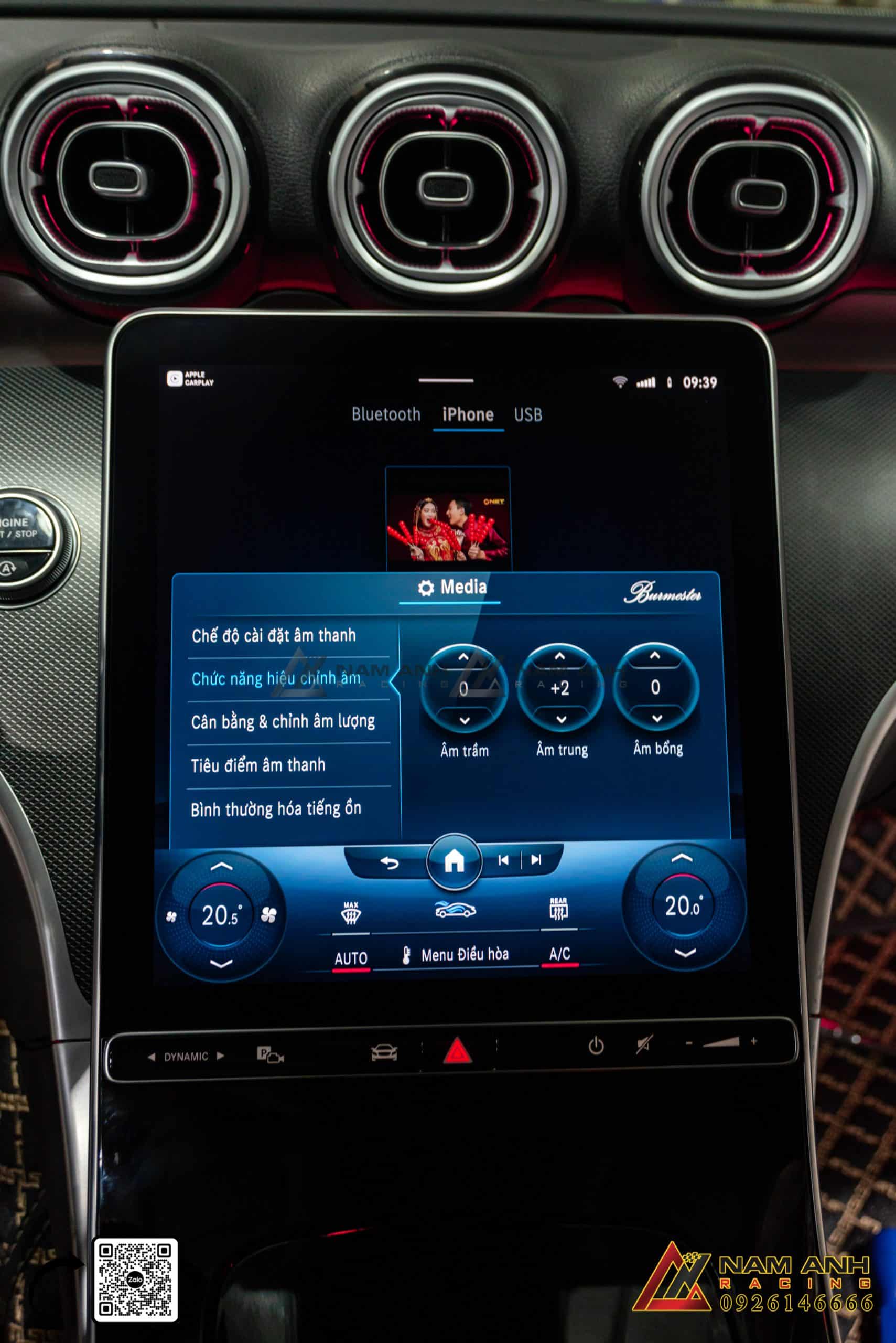 Trải Nghiệm Âm Thanh Tinh Tế với Hệ Thống Loa Burmester trên Mercedes C200