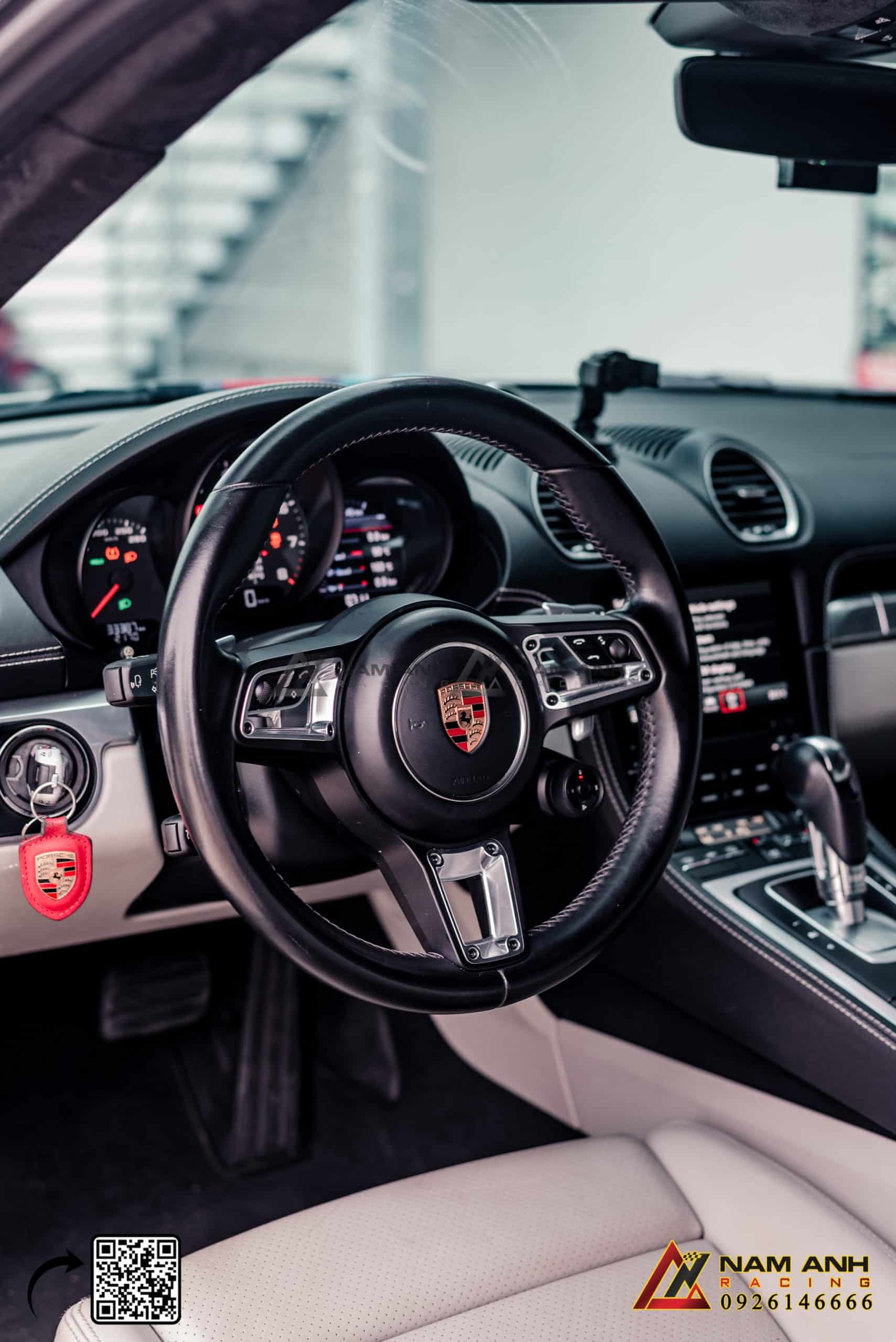 Hệ Thống ACC Phanh Khoảng Cách Porsche: An Toàn và Tiện Nghi Tối Đa