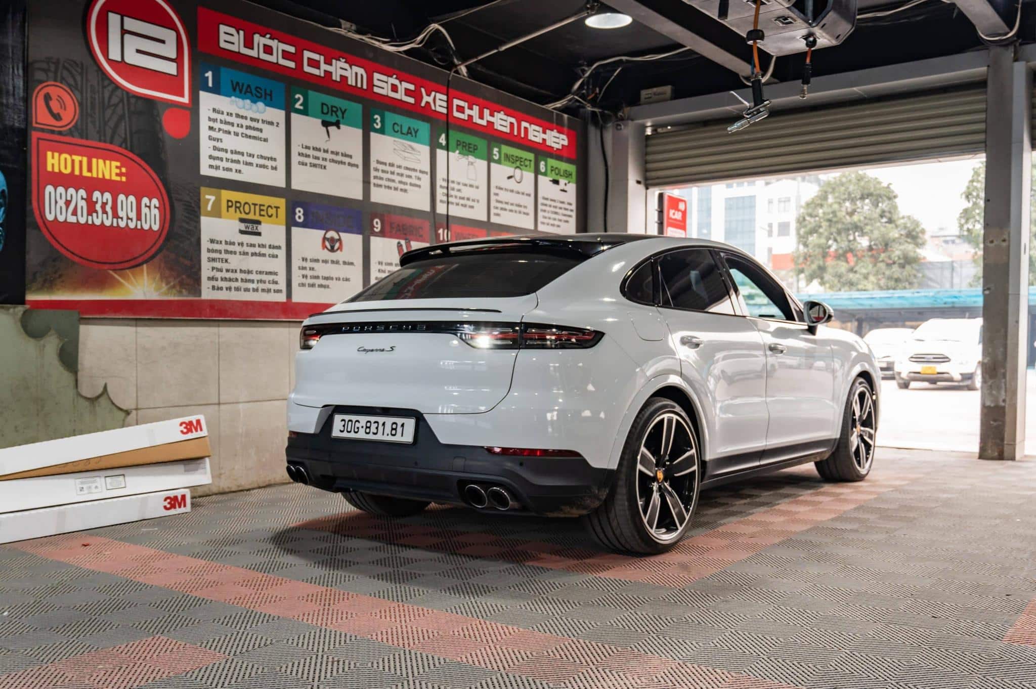 Độ cảnh báo điểm mù Porsche: Nâng cao trải nghiệm lái xe