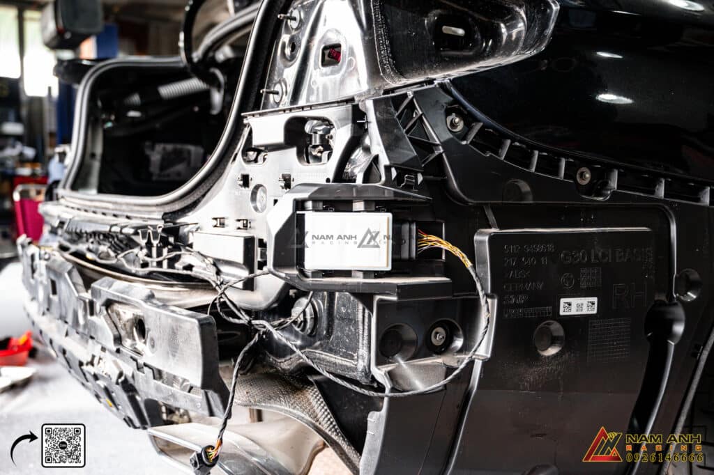 Chi tiết trong quy trình BMW 5-Series G30 nâng cấp 