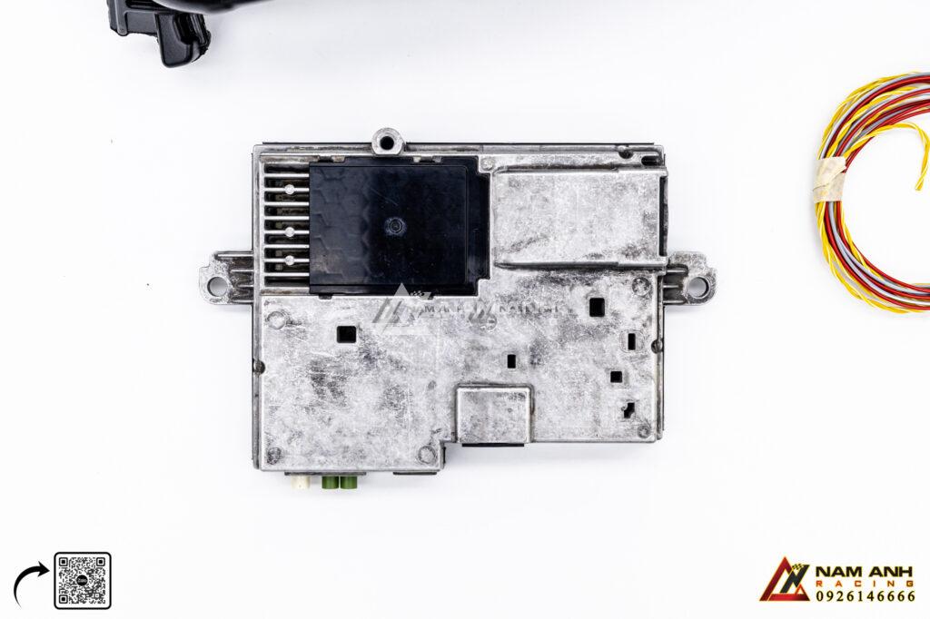 Chỉnh các thông số hiển thị của HUD để phù hợp với thói quen lái xe của mình