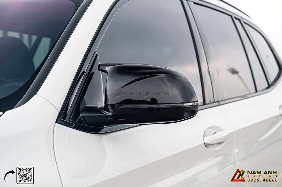 Gương chiếu hậu tích hợp camera, đảm bảo xe được trang bị các công nghệ hỗ trợ lái xe tiên tiến