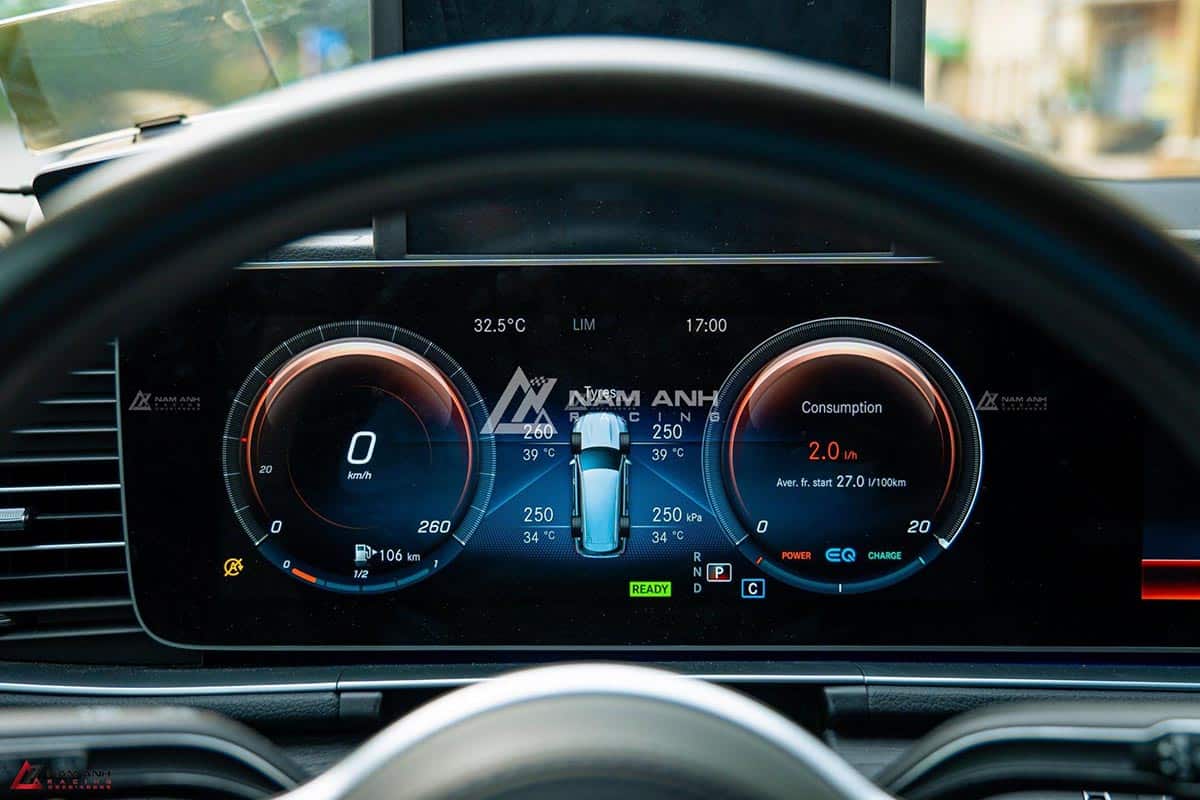 Trải nghiệm lái xe đỉnh cao với màn hình iDrive 7M – công nghệ hiện đại, giao diện mượt mà