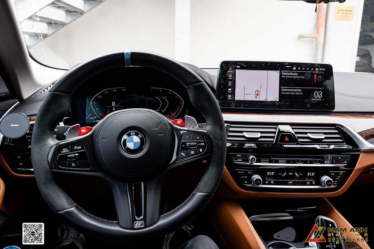 Màn hình lớn của iDrive7 mang lại khả năng quản lý xe toàn diện