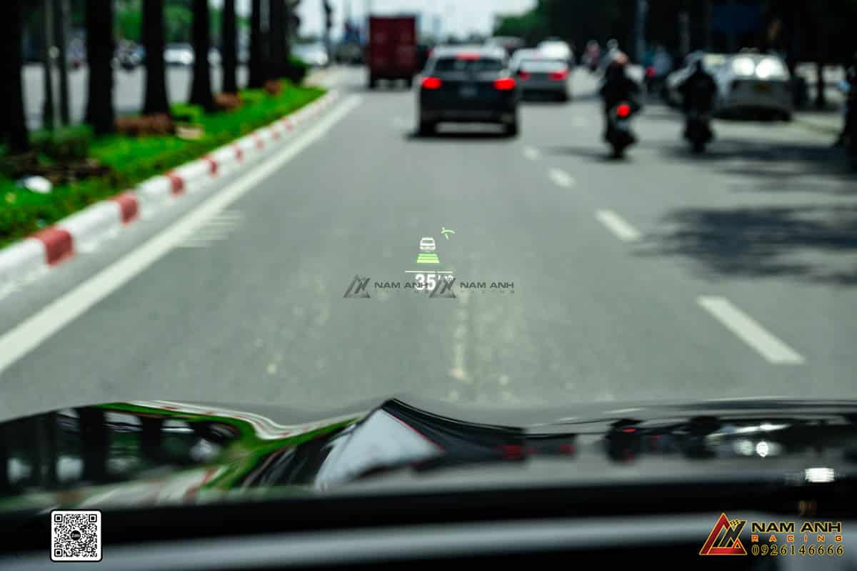 Phanh ACC cho BMW hỗ trợ an toàn trong giao thông