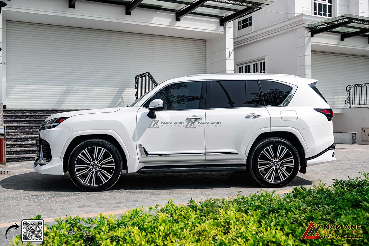 Lexus LX 600 nâng cấp ốp hông