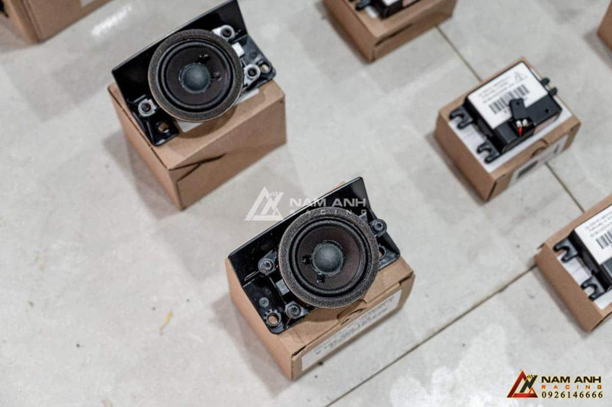 Loa Burmester High End được thiết kế tinh tế, chất liệu cao cấp, tích hợp nhiều công nghệ thông minh