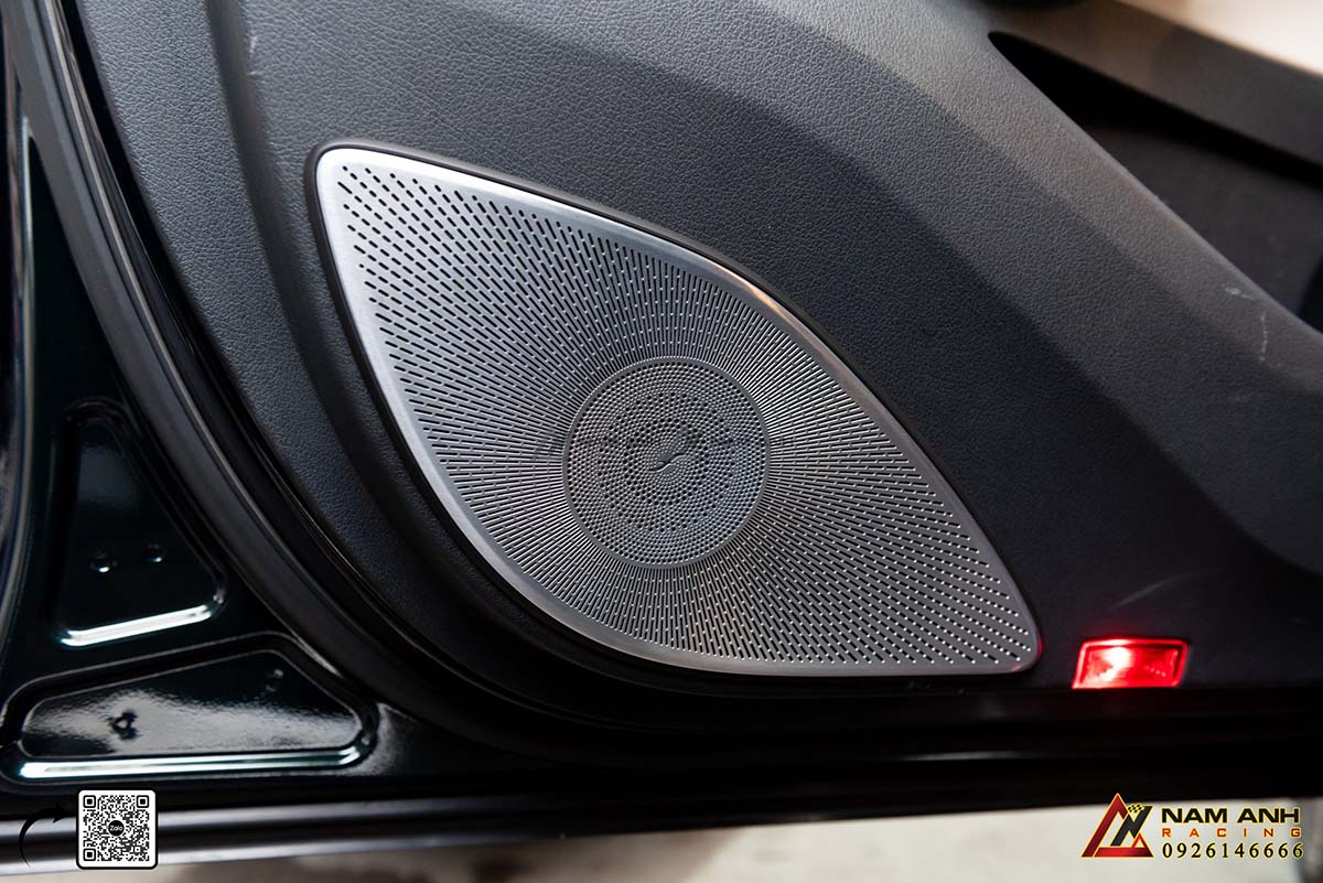 Cảm nhận âm thanh sống động với hệ thống âm thanh vòm cao cấp