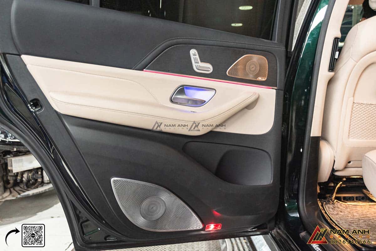 Lắp đặt hệ thống loa cho xe Mercedes GLS450