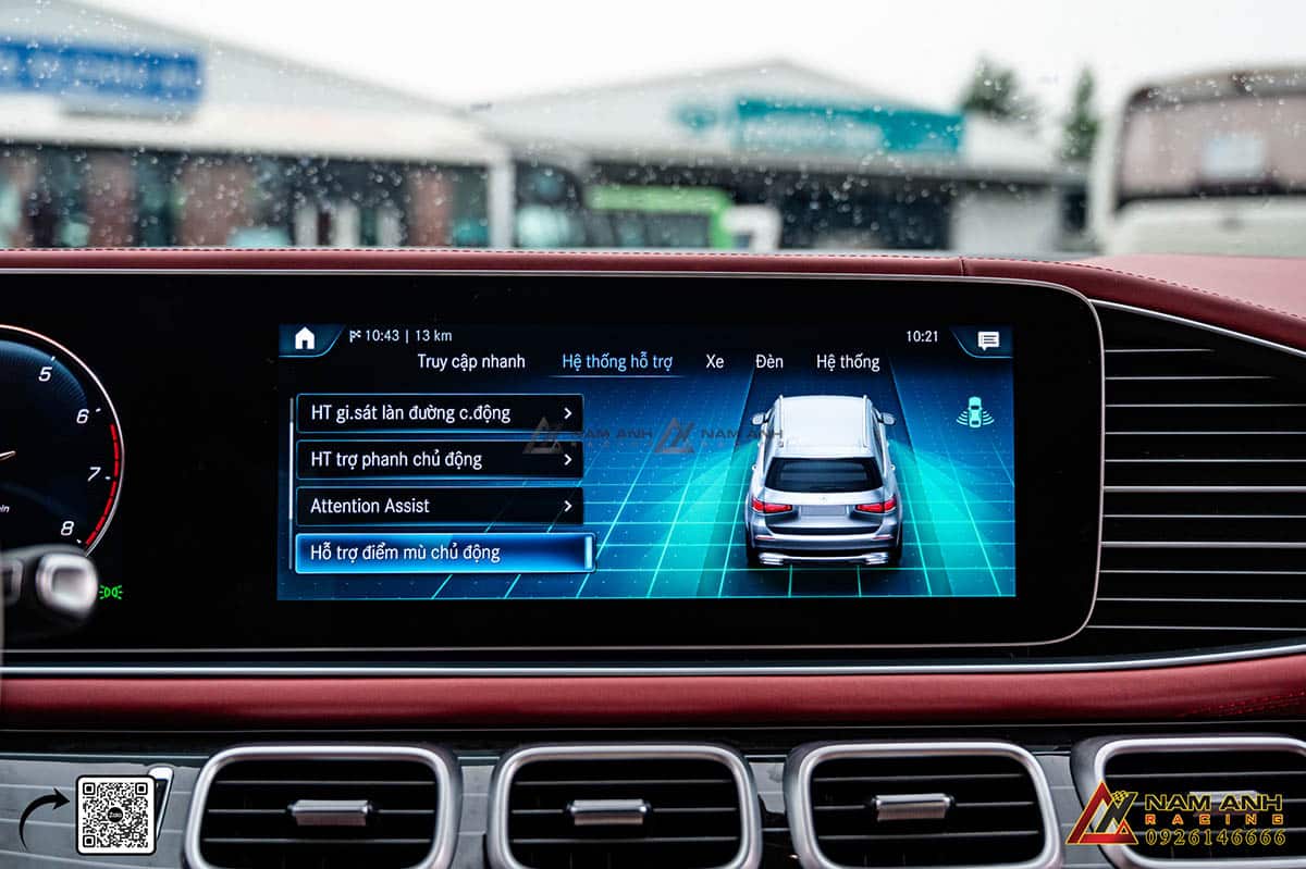 Tính năng cảnh báo điểm mù giúp bạn lái xe an toàn hơn, phát hiện các phương tiện trong vùng khuất