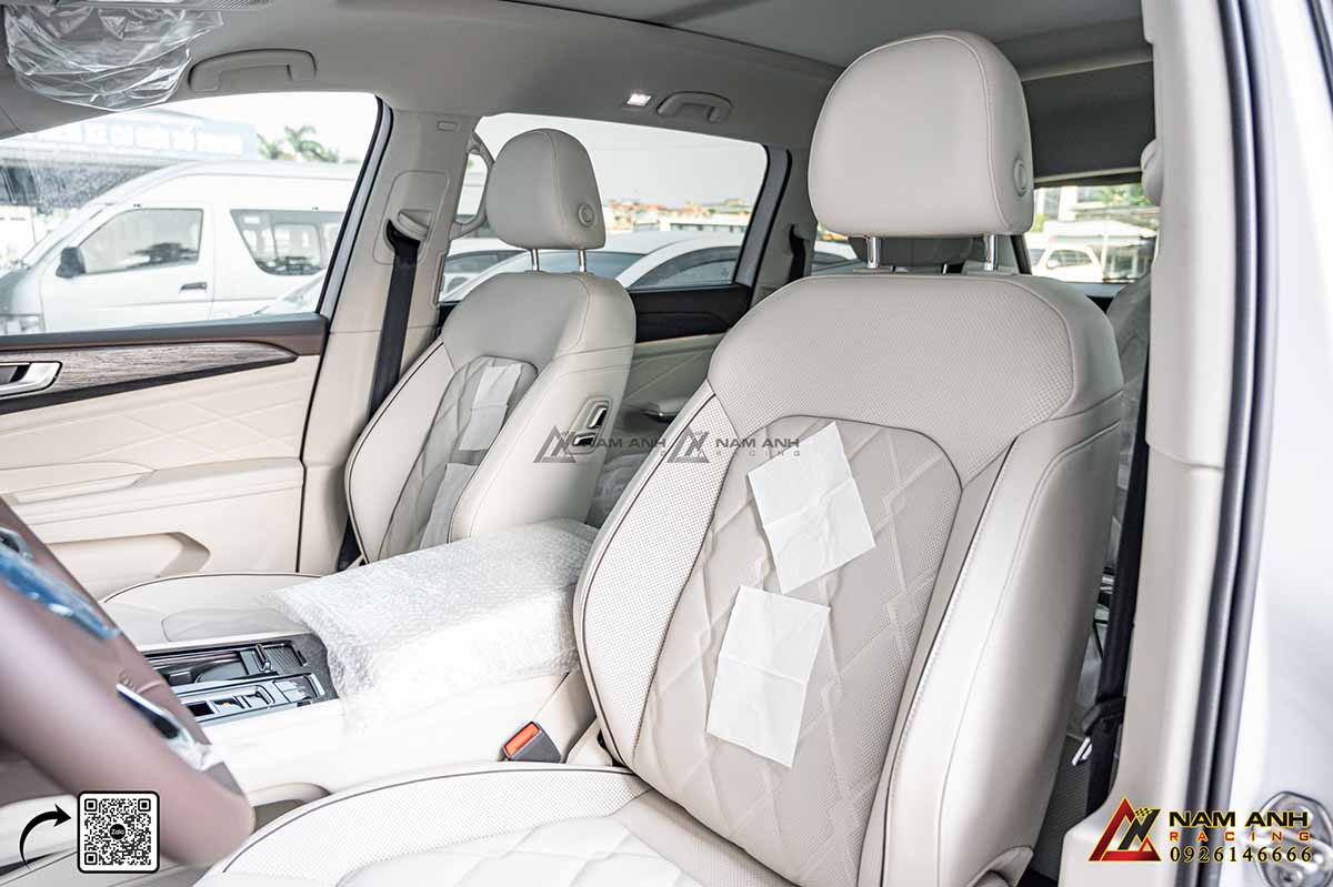 VW Viloran lắp làm mát ghế hàng ghế trước đem lại cảm giác mát lạnh và thoải mái cho người lái và hành khách