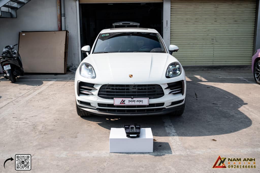 Giới thiệu về nâng cấp yên ngựa Macan, màn hình đôi