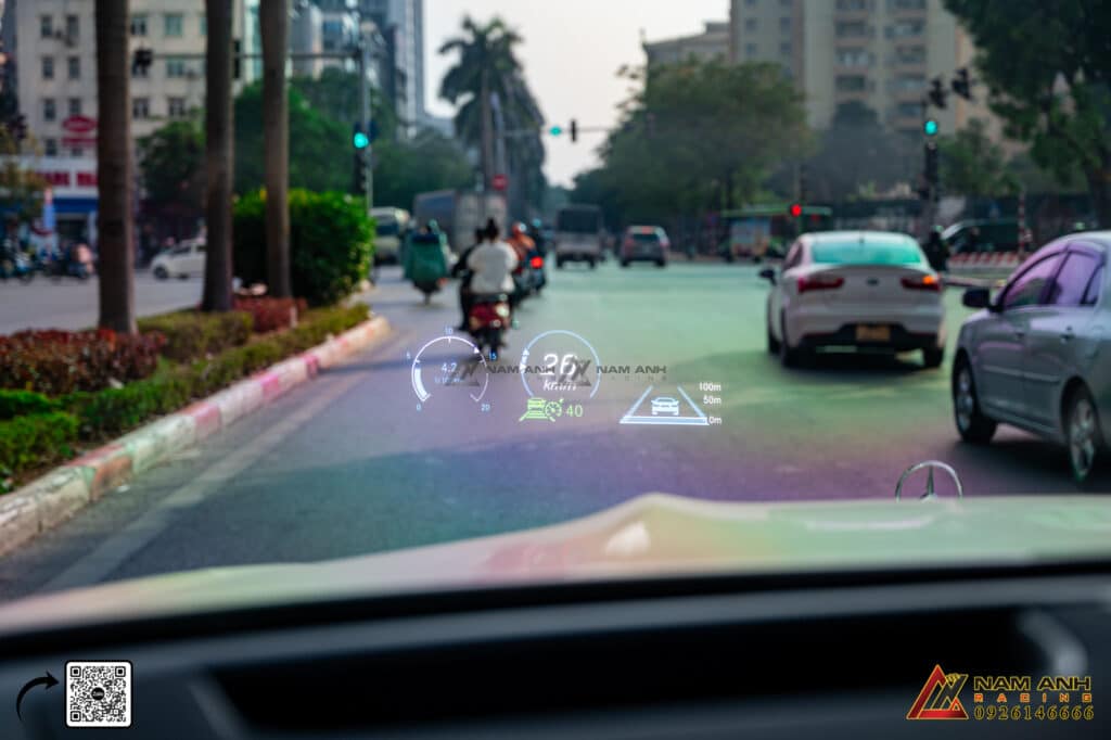 Phanh khoảng cách acc trên GLS450: an toàn và hiện đại