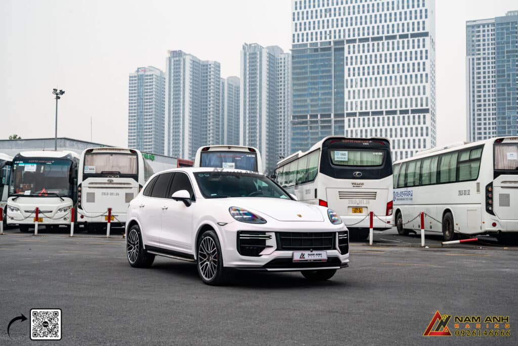 Quy trình nâng đời Porsche Cayenne chuyên nghiệp