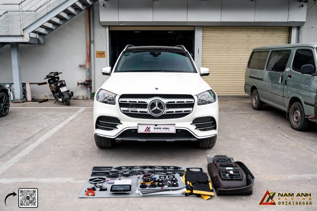 Giới thiệu về Mercedes GLS450 bọc da style Maybach, lắp phanh khoảng cách ACC, trims Maybach, mát ghế hàng ghế trước, tablet hàng 2