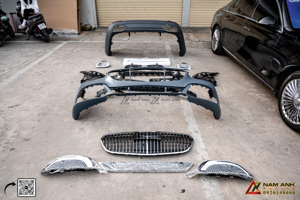 Mâm xe đa chấu của Maybach S680 là điểm nhấn nổi bật