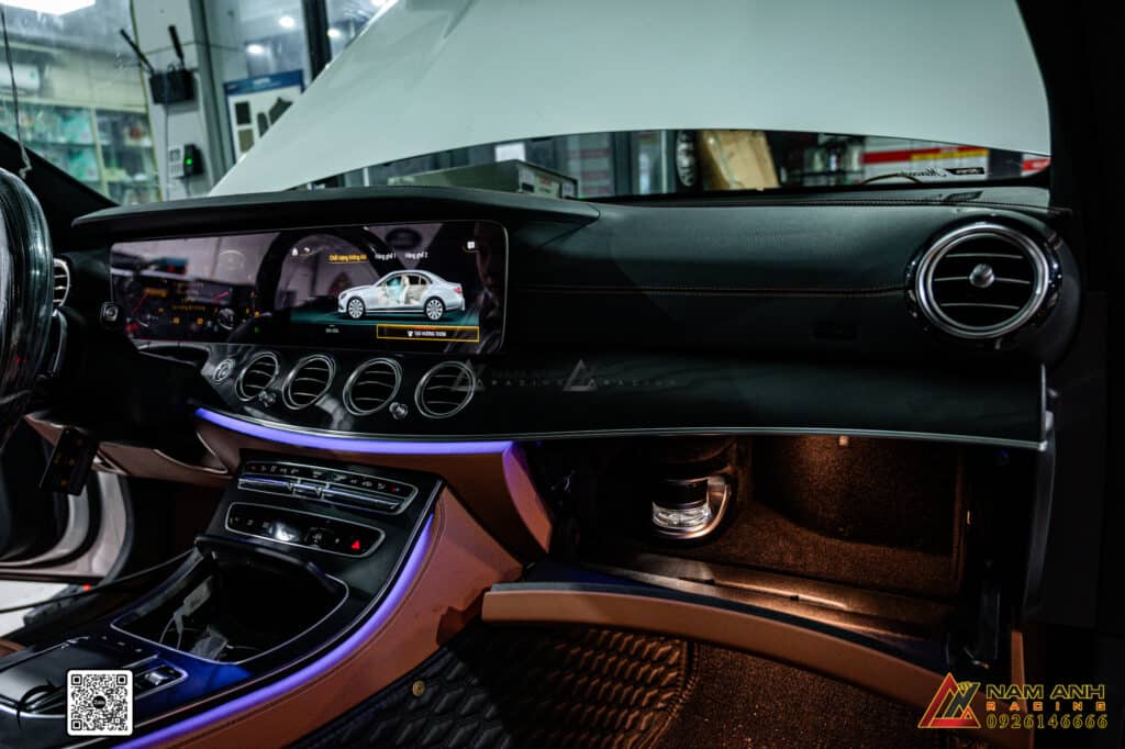 Ngoài việc Độ nước hoa, áp suất lốp cho Mercedes E 300, bạn có thể cân nhắc một số phụ kiện nâng cấp