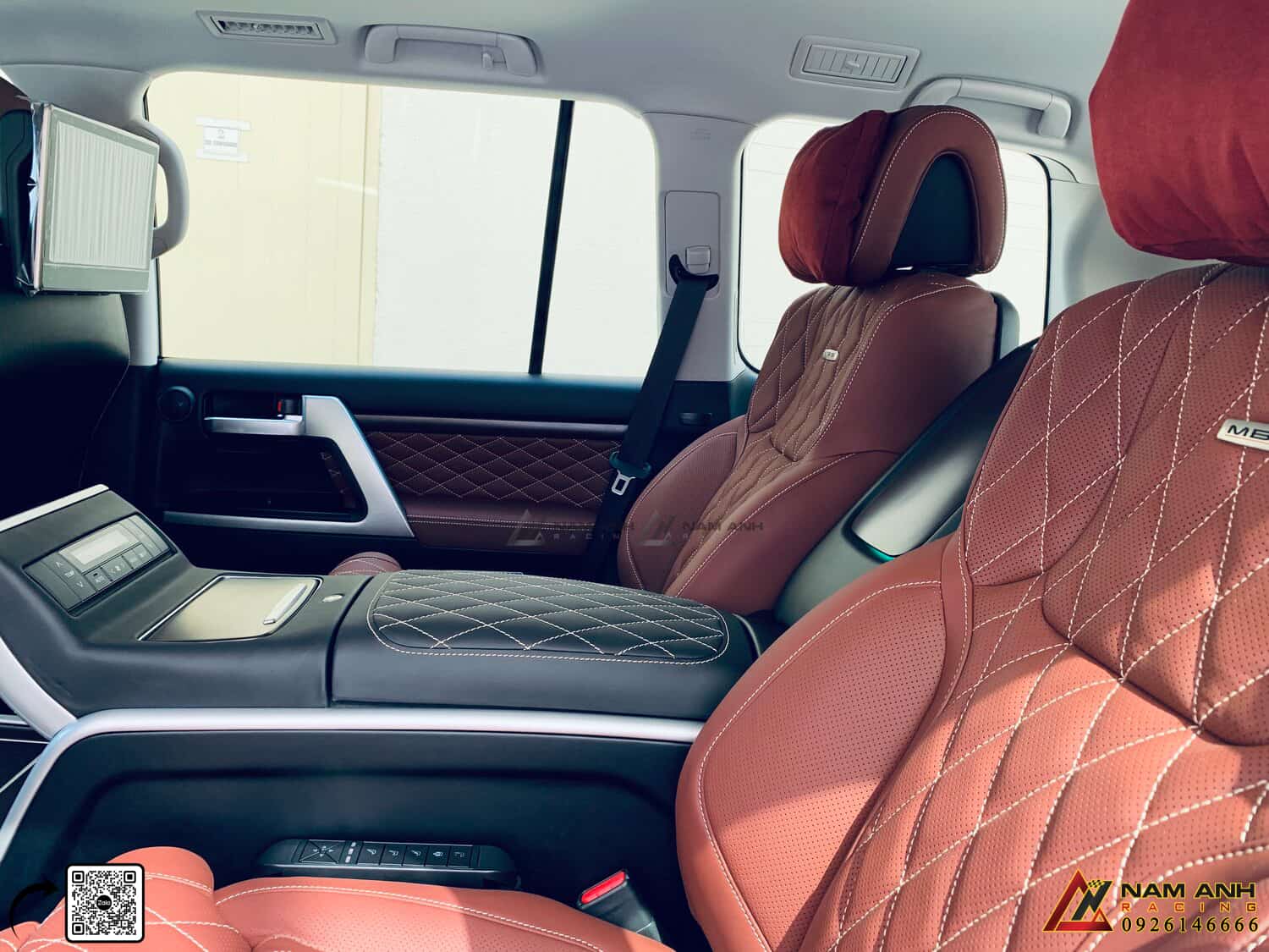 Ghế MBS với tính năng massage trên Land Cruiser LC 200