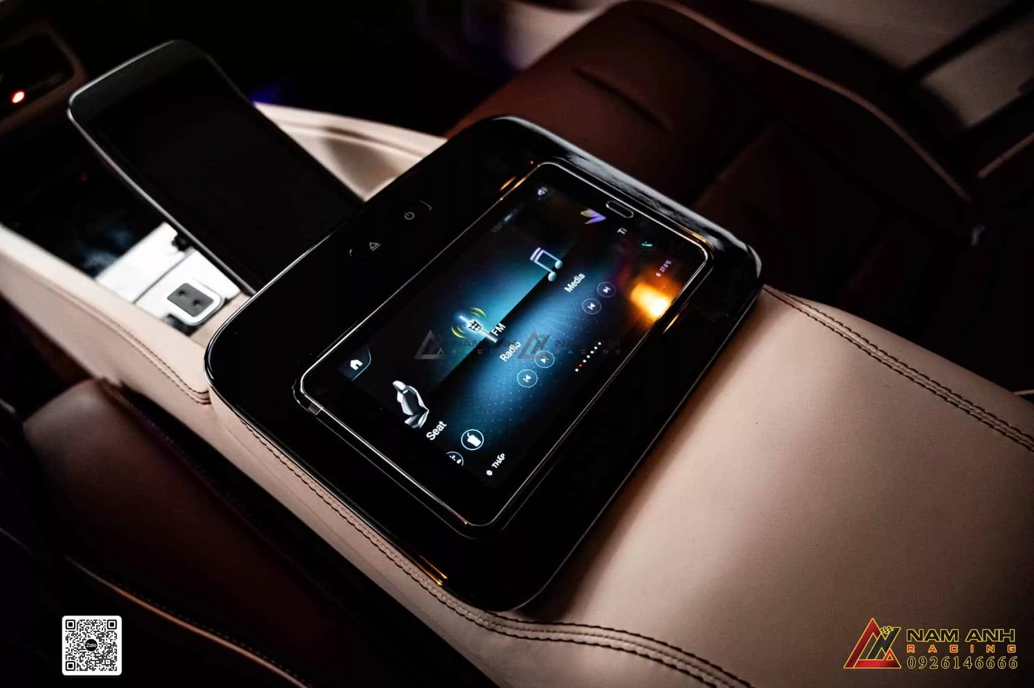 Nâng đời Mercedes GL400 lên Brabus GLS 900 Rocket 2023