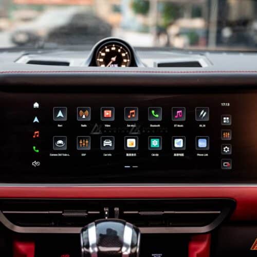 Nâng cấp màn hình đôi 4K giải trí sống động ngay trên xe