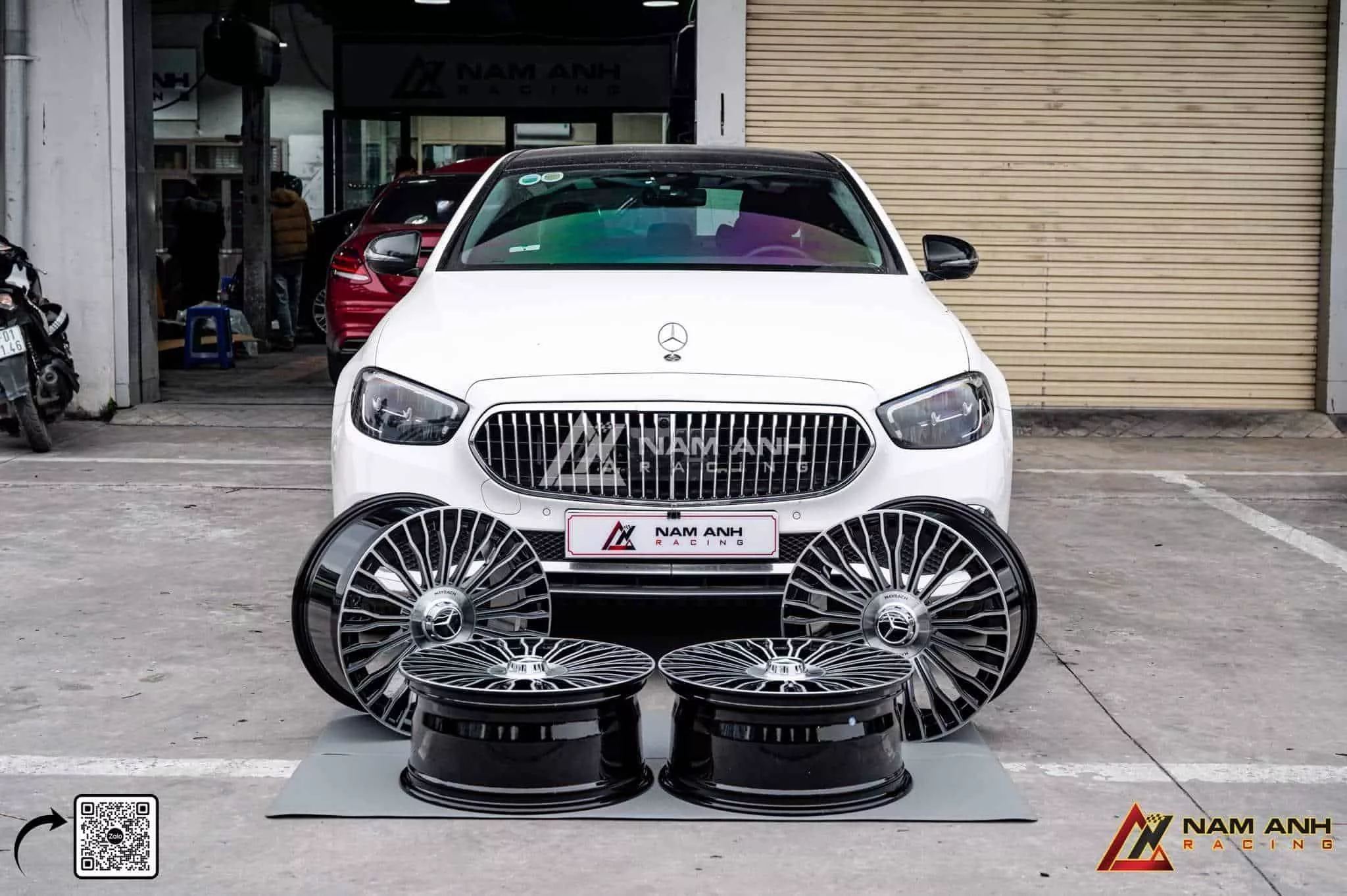 Giới Thiệu Về Mercedes E200 2022 Nâng Cấp Mâm Style Maybach S680