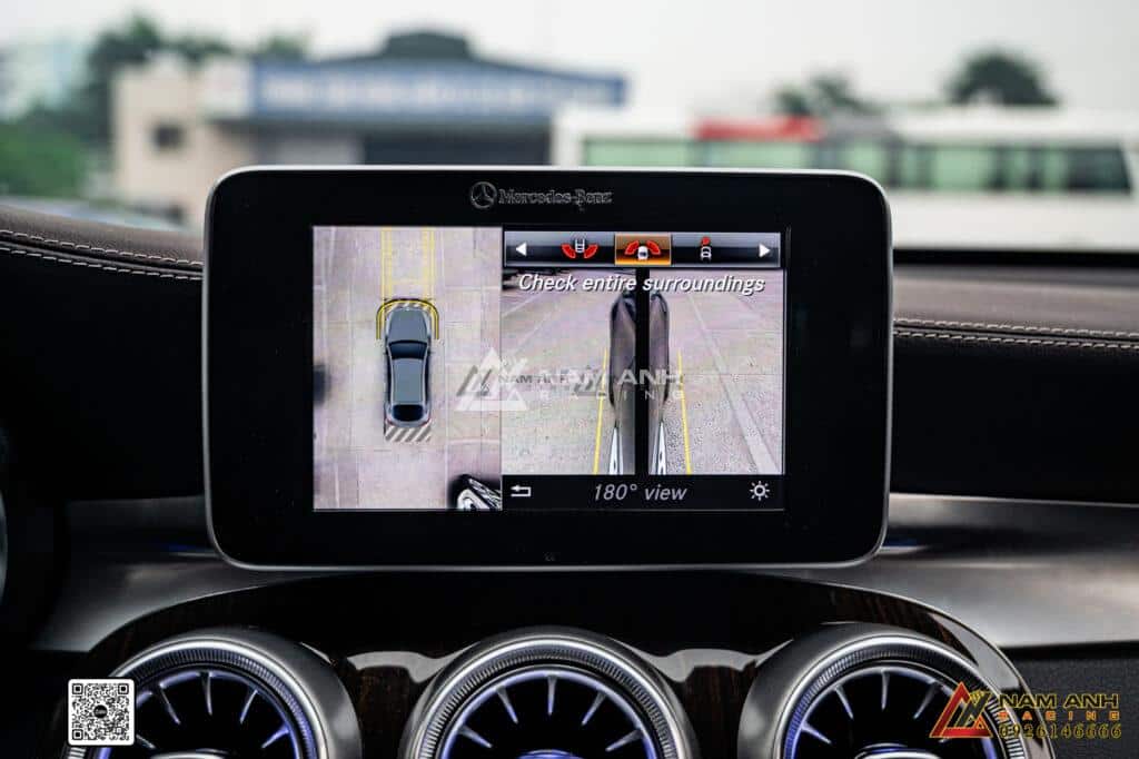 Hệ thống camera 360 chính hãng cho Mercedes GLC 200 2018 được thiết kế tối ưu với chất lượng hình ảnh sắc nét, hiển thị trực tiếp trên màn hình giải trí của xe.