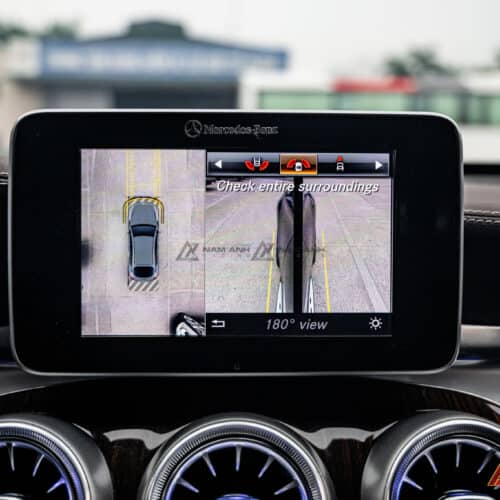 Hệ thống camera 360 chính hãng cho Mercedes GLC 200 2018 được thiết kế tối ưu với chất lượng hình ảnh sắc nét, hiển thị trực tiếp trên màn hình giải trí của xe.