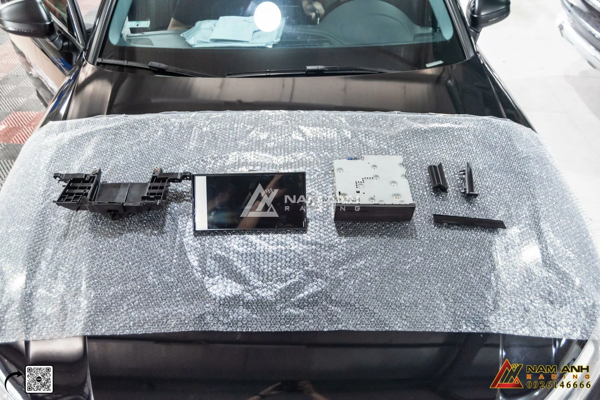 Cấu Trúc Và Các Thành Phần Chính Của Hệ Thống Màn Hình 12,3 Inch Audi A4 (20-25)