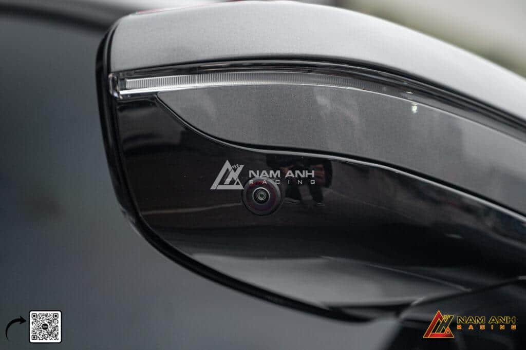 BMW 3-Series G20 nâng cấp hệ thống camera 360 giúp tiết kiệm thời gian và công sức khi di chuyển trong các khu vực đông đúc hoặc khi đỗ xe.