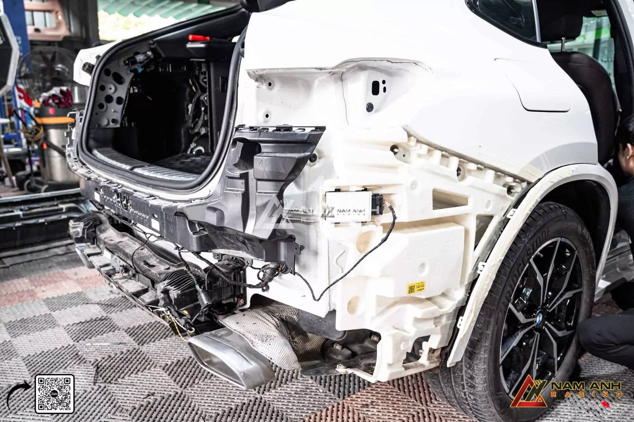 Quy Trình Nâng Cấp Hệ Thống Cảnh Báo Điểm Mù Cho BMW X4 G02 LCI