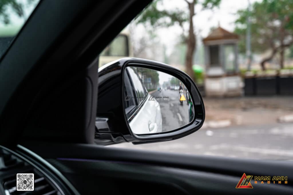 Cảnh báo khi chuyển làn đường