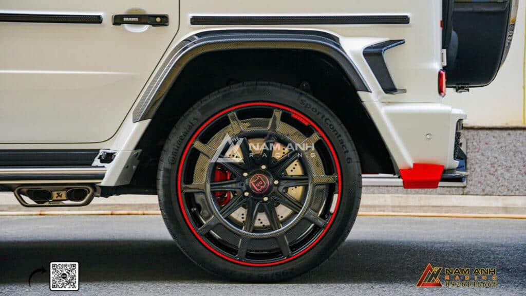Bộ mâm Brabus Monoblock Z 24 inch không chỉ mang lại vẻ ngoài thể thao mà còn giúp xe vận hành ổn định hơn.