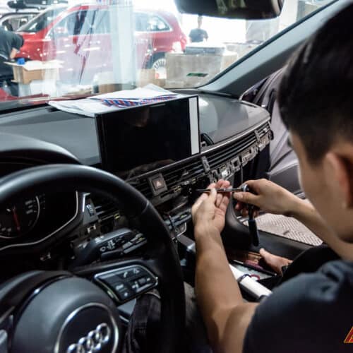 Hướng Dẫn Sử Dụng Hệ Thống Màn Hình 12,3 Inch