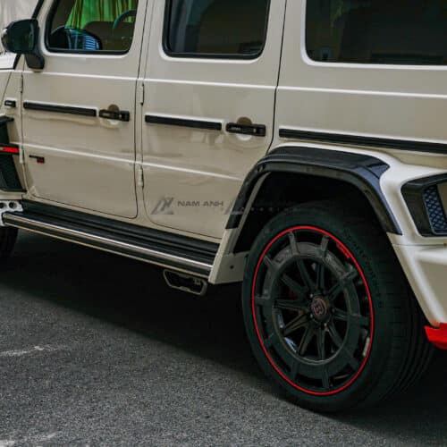 Độ bodykit Brabus 900 Rocket Edition dành cho Mercedes G 63 trải nghiệm lái xe
