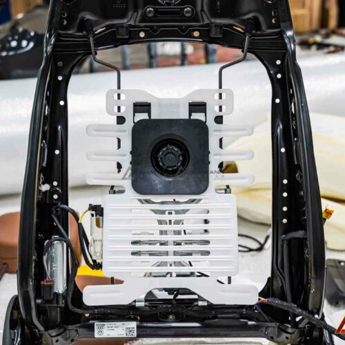 Hệ thống làm mát ghế Audi Q8 (19-24) tối ưu hóa sự dễ chịu cho hành khách.