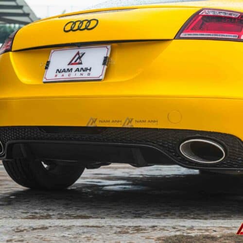 Bodykit RS Audi TT (06-14) giúp xe tăng thêm sự mạnh mẽ và thể thao.