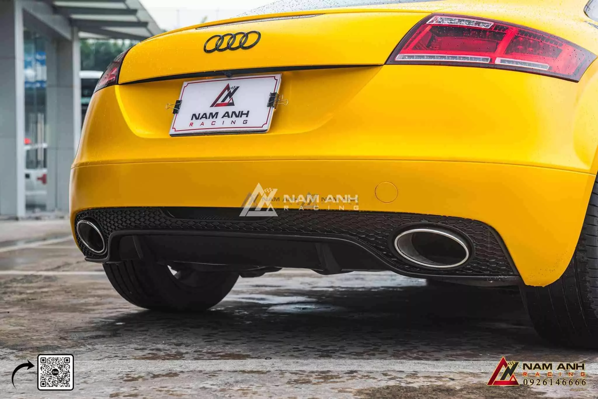 Bodykit RS Audi TT (06-14) giúp xe tăng thêm sự mạnh mẽ và thể thao.