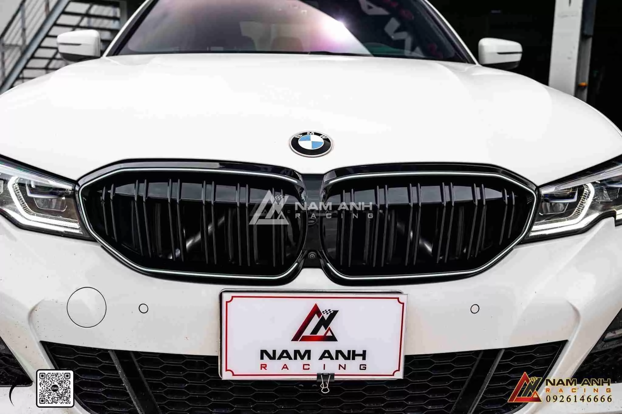Nâng tầm BMW 3-Series G20 với ca-lăng LED