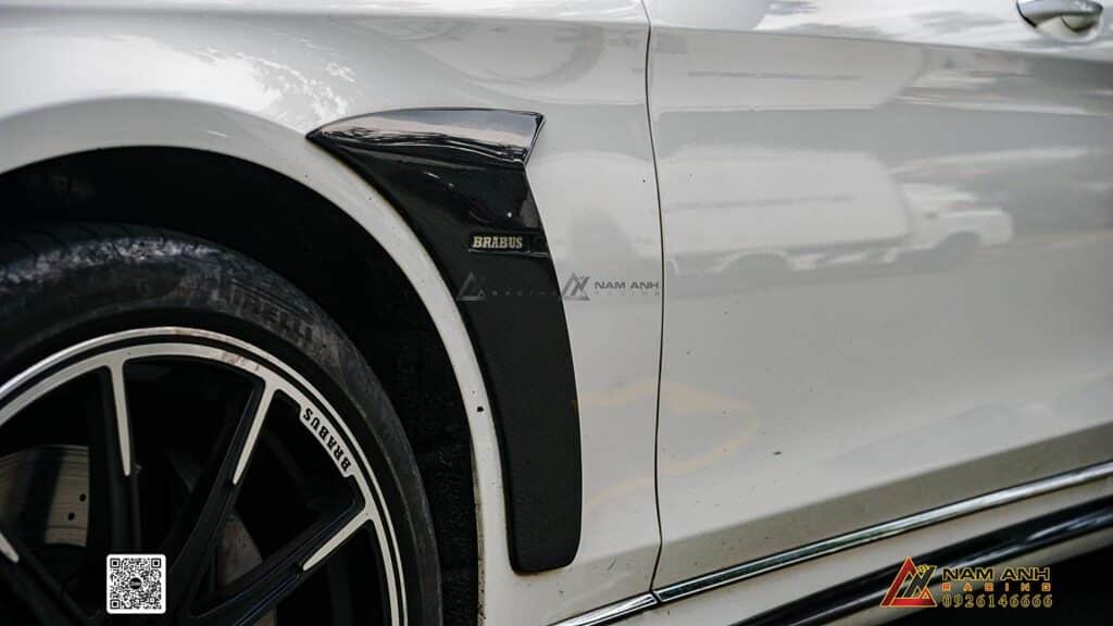 Chi tiết ốp carbon – Sang trọng, chống trầy xước, bền đẹp theo thời gian