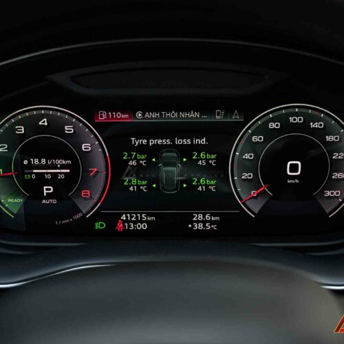 Giảm thiểu rủi ro tai nạn nhờ hệ thống áp suất lốp Audi Q8 (19-24).