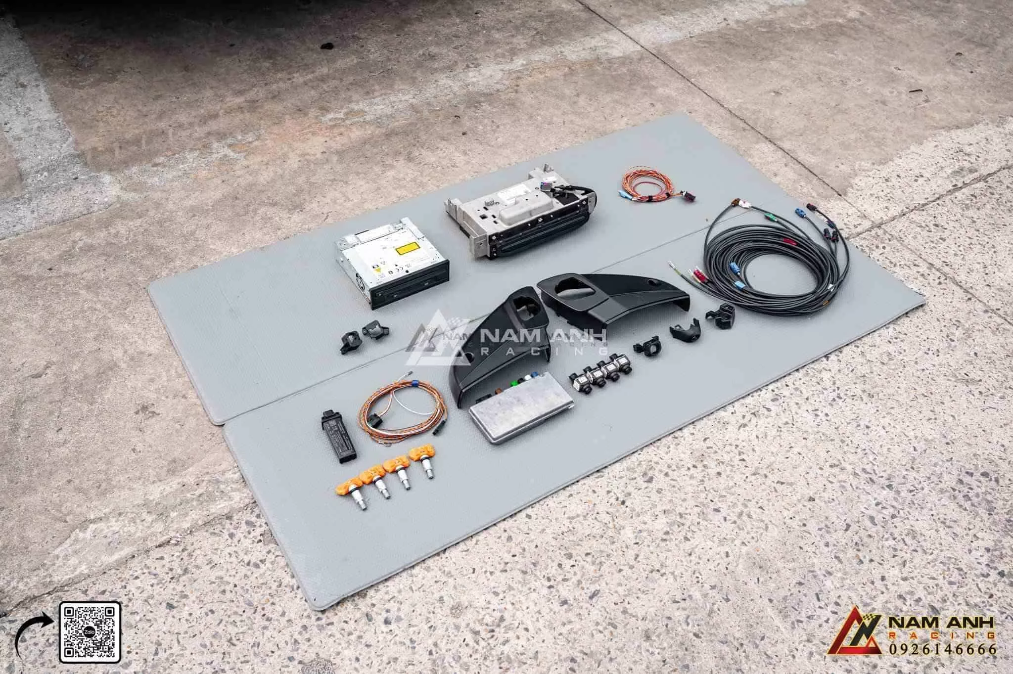 Hệ thống camera 360 Audi Q7 (16-19) hỗ trợ đỗ xe chính xác và dễ dàng.