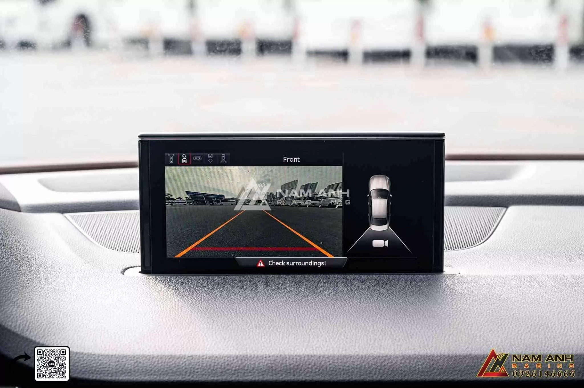 Dễ dàng điều khiển và quan sát qua màn hình hiển thị camera 360 Audi Q7 (16-19).