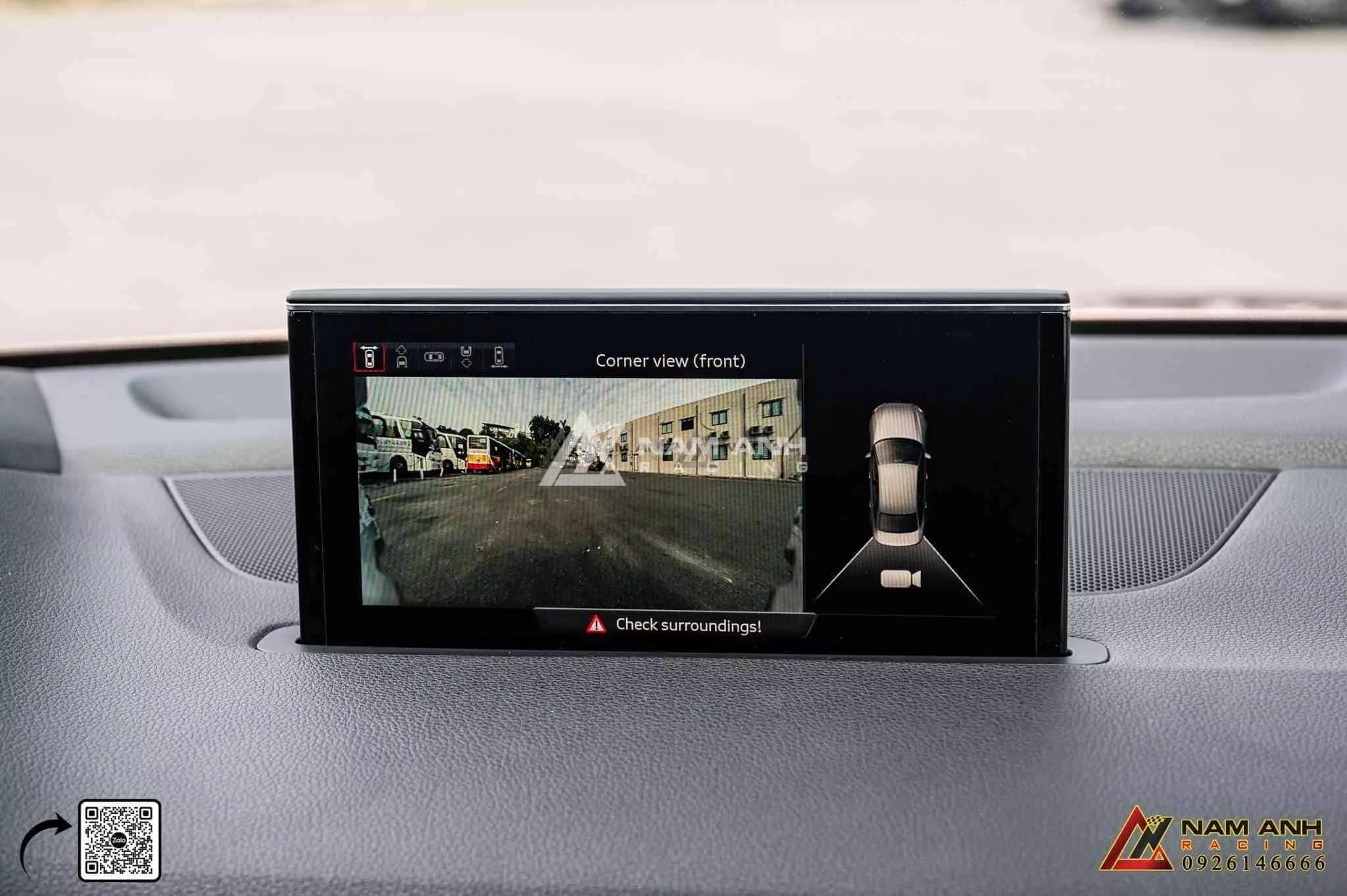 Trải nghiệm lái xe an toàn và dễ dàng với hệ thống camera 360 Audi Q7.