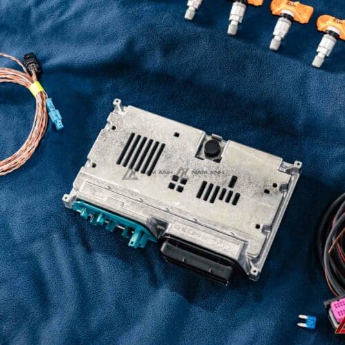 Hệ thống camera 360 giúp đỗ xe chính xác cho Audi Q7 (20-25).