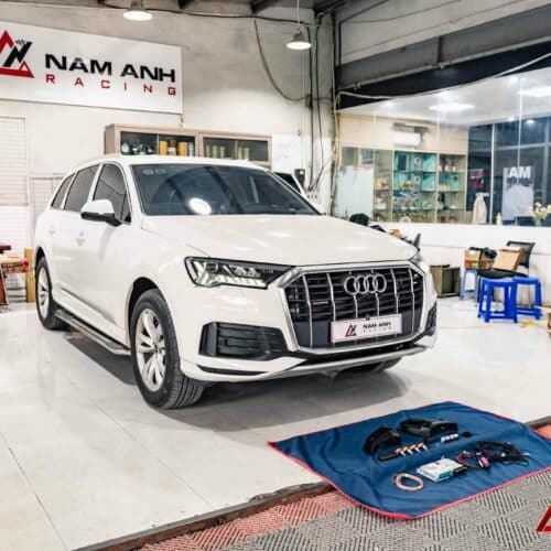 Hệ thống camera 360 Audi Q7 (2020-2025) mang lại góc nhìn toàn diện.