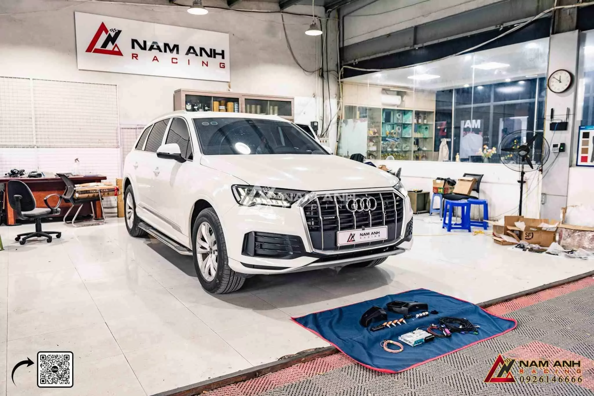 Hệ thống camera 360 Audi Q7 (2020-2025) mang lại góc nhìn toàn diện.